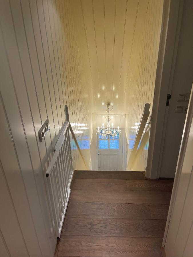 Karibu Het Voorhuis 2 Tot 6 Persoons Luxe Slaapkamers Met Een Mooie Woonkeuken Daarle المظهر الخارجي الصورة